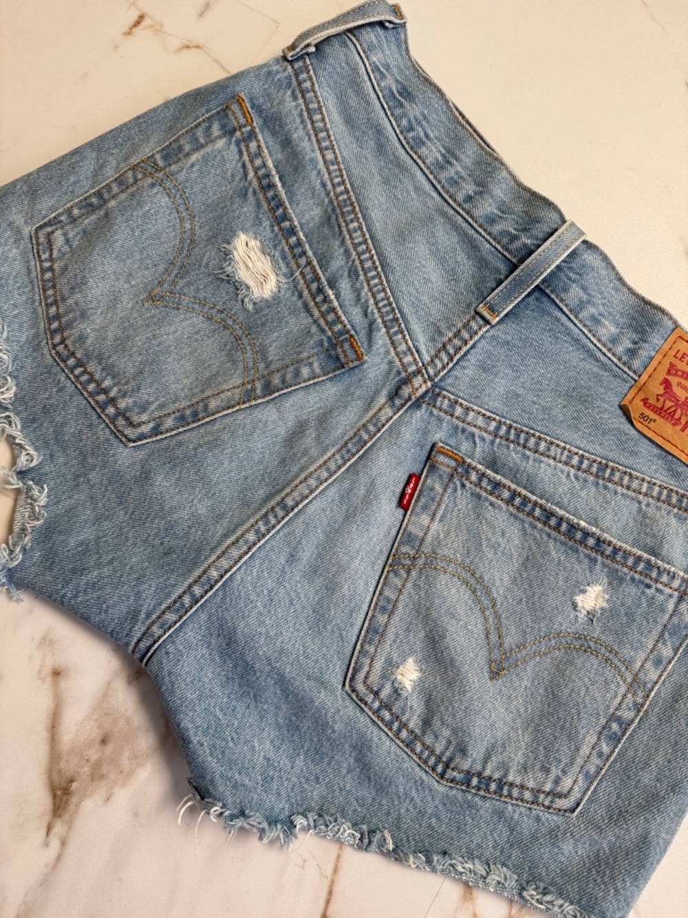 Levi’s 501 Distressed Cut Off Jean Shorts Sz W24 Trendy Beachy summer